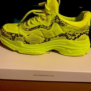 Jessica Simpson fashion sneaker size 9.5